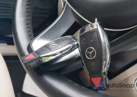 2018 Mercedes-Benz Glc 300 4Matic z USA, uszkodzony, nr VIN WDC0G4KB0JV086622